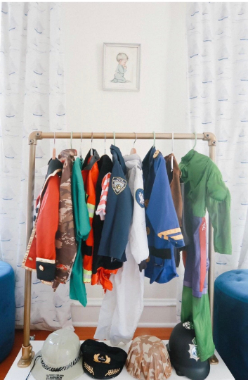 Childrens Clothing Rack